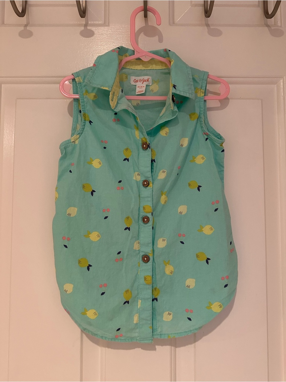 Cat & Jack Mint Green Sleeveless Button-Front Top, size XS